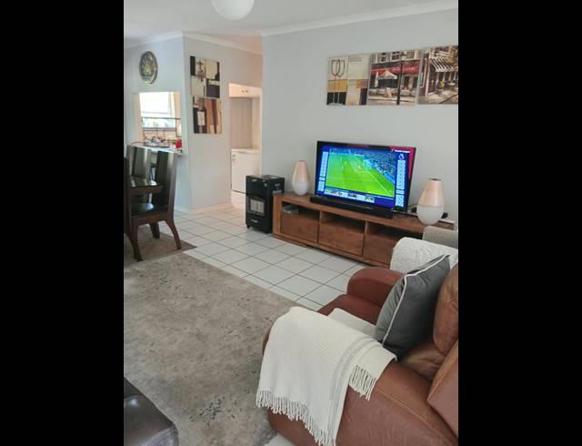 2 BEDROOM APARTMENT TO LET IN NORTH RIDING